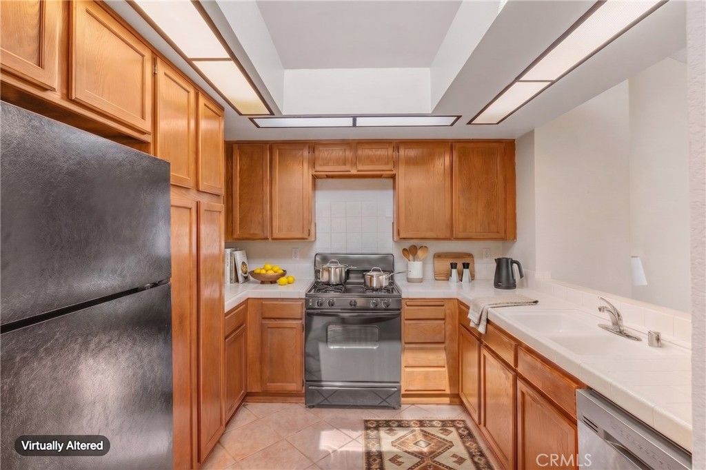 Image 5 of property listing at 4900 N Grand 140, Covina, CA 91724