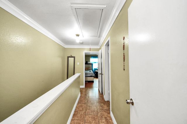 7747 Leonora, Houston, TX 77061