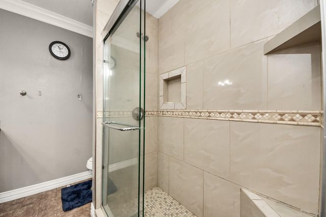 7747 Leonora, Houston, TX 77061