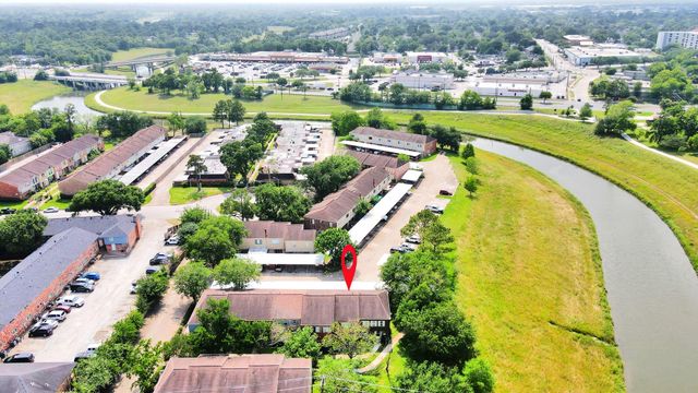 7747 Leonora, Houston, TX 77061