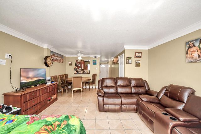 7747 Leonora, Houston, TX 77061