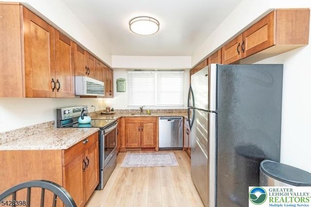 57 Oriole Drive, Other Nj Counties, NJ 07840