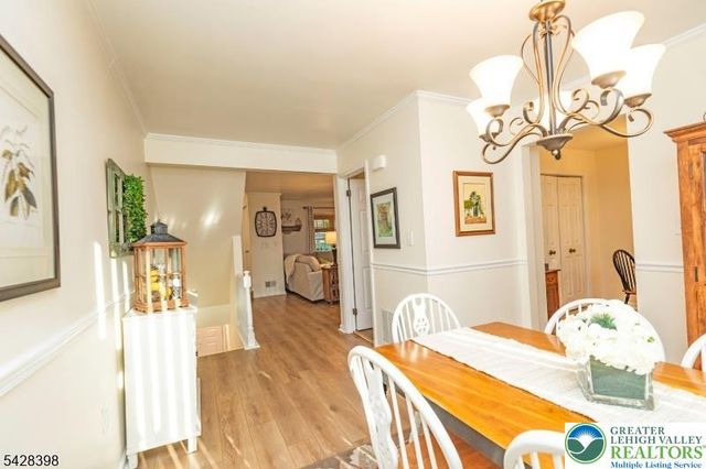 57 Oriole Drive, Other Nj Counties, NJ 07840