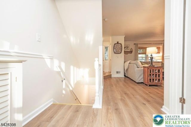 57 Oriole Drive, Other Nj Counties, NJ 07840