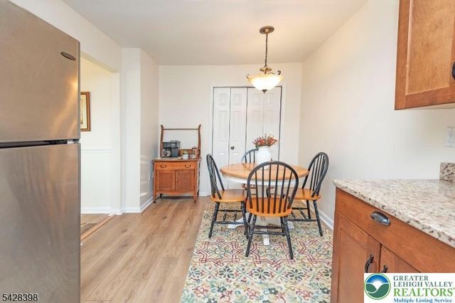 57 Oriole Drive, Other Nj Counties, NJ 07840