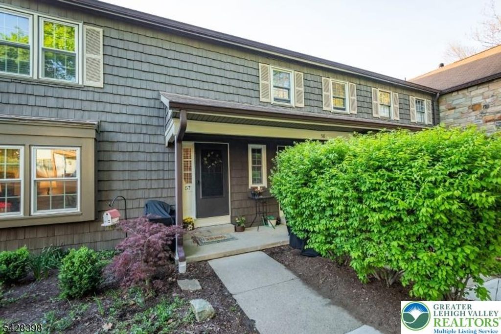 57 Oriole Drive, Other Nj Counties, NJ 07840