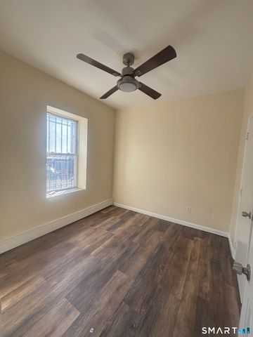 1804 Barnum Avenue 8, Bridgeport, CT 06610