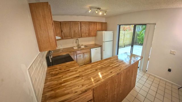 5646 SE Windsong Lane 415, Stuart, FL 34997