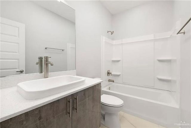 3525 S Dominique Drive, Pharr, TX 78577