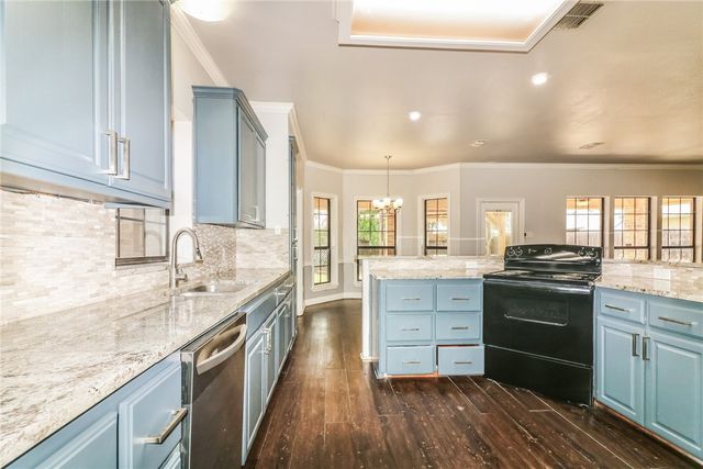 6309 Saint Denis St, Corpus Christi, TX 78414