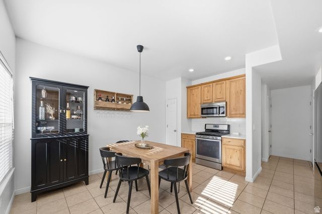 11746 S SUN TEA WAY, South Jordan, UT 84009