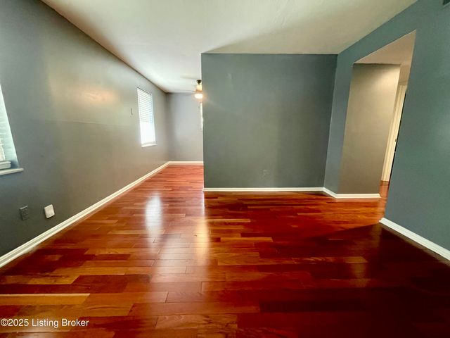 3107 Melody Acres Ln 4, Louisville, KY 40216