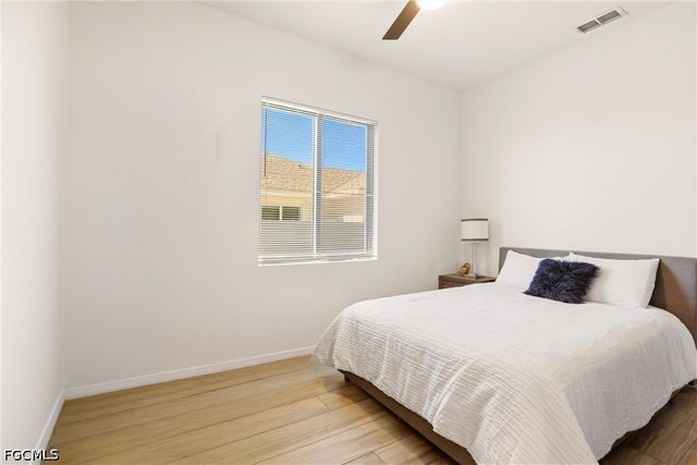 3325 SW 8th CT, Cape Coral, FL 33914