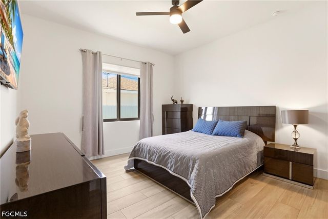 3325 SW 8th CT, Cape Coral, FL 33914