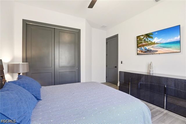 3325 SW 8th CT, Cape Coral, FL 33914