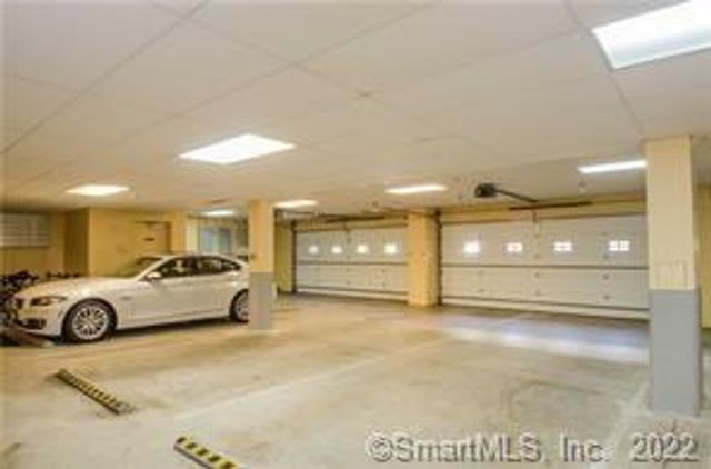 730 Farmington Avenue 201, West Hartford, CT 06119