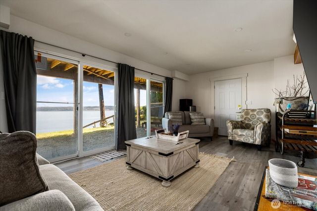 159 Harrington Lagoon Road, Coupeville, WA 98239