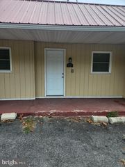 9349 VALLEY RD #107, Berkeley Springs, WV 25411