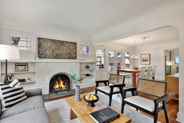 2305 NW 85th Street, Seattle, WA 98117