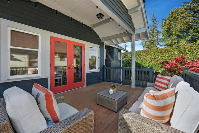 2305 NW 85th Street, Seattle, WA 98117