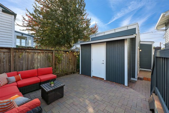 2305 NW 85th Street, Seattle, WA 98117