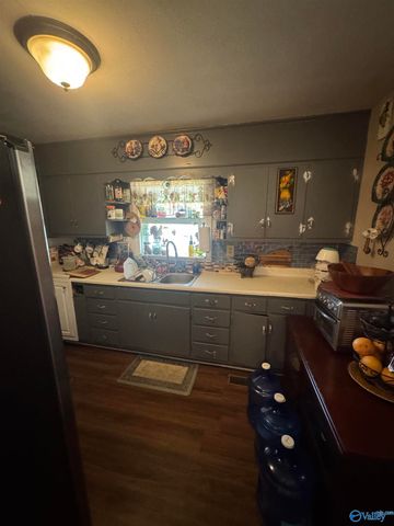 1607 College Street SE, Decatur, AL 35601