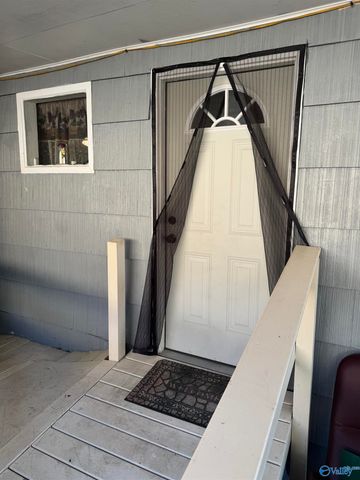 1607 College Street SE, Decatur, AL 35601