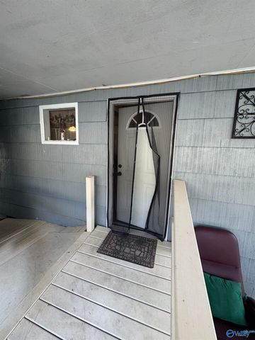 1607 College Street SE, Decatur, AL 35601