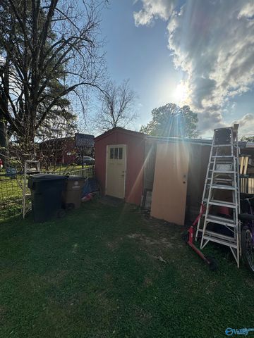 1607 College Street SE, Decatur, AL 35601