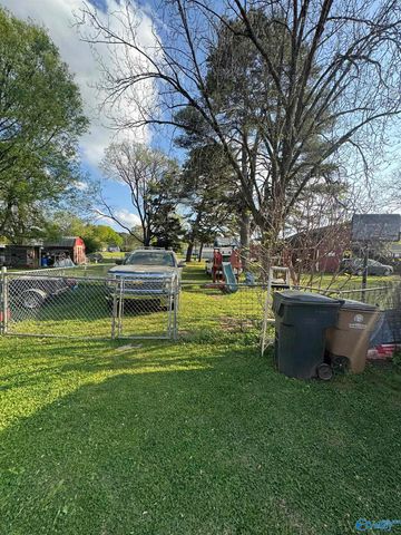 1607 College Street SE, Decatur, AL 35601