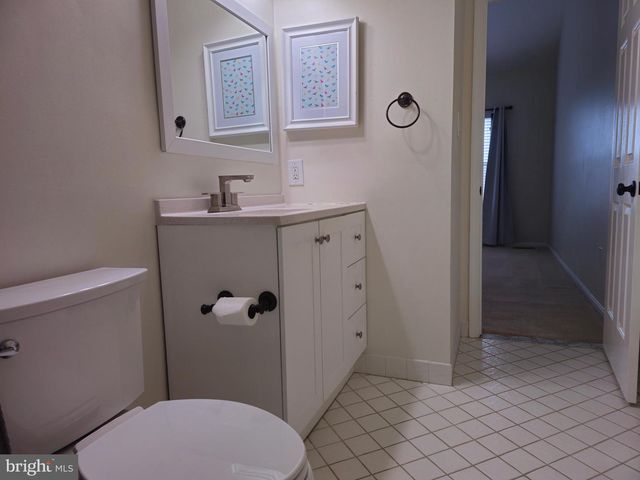 6565 RIVER TWEED LN, Alexandria, VA 22312