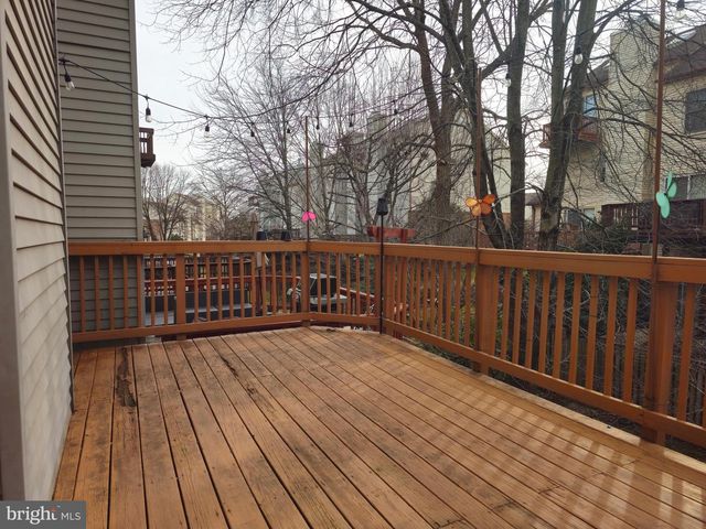 6565 RIVER TWEED LN, Alexandria, VA 22312