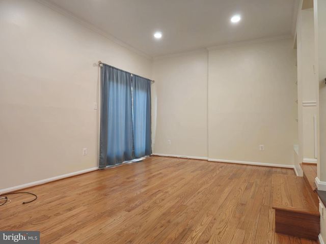 6565 RIVER TWEED LN, Alexandria, VA 22312