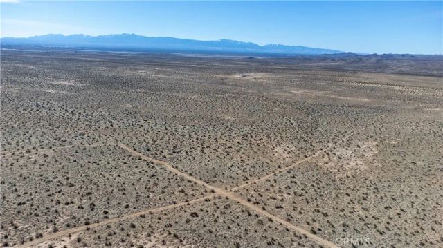 0 Auburn, Adelanto, CA 92301
