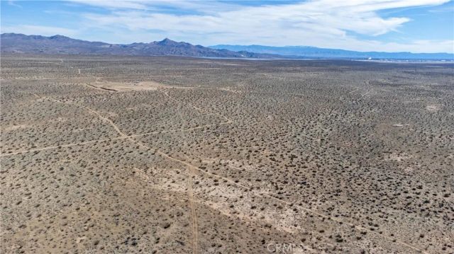 0 Auburn, Adelanto, CA 92301