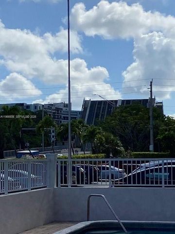 3201 NE 14th St Cswy 605, Pompano Beach, FL 33062