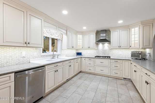 2 Bernice Drive, Freehold, NJ 07728