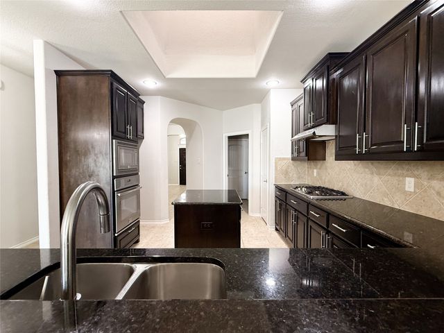 9505 Cypress Lake Drive, Fort Worth, TX 76036
