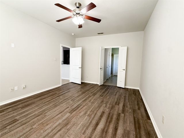 9505 Cypress Lake Drive, Fort Worth, TX 76036