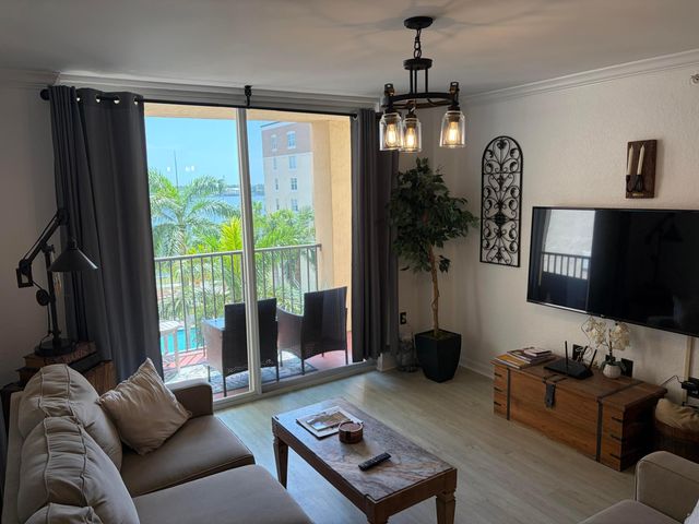 1801 N FLAGLER Drive 721, West Palm Beach, FL 33407
