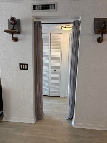 1801 N FLAGLER Drive 721, West Palm Beach, FL 33407