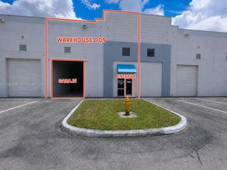 2355 NW 70th Ave 9, Miami, FL 33122