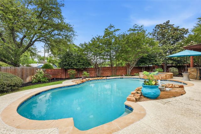 216 Mill Crossing W, Colleyville, TX 76034