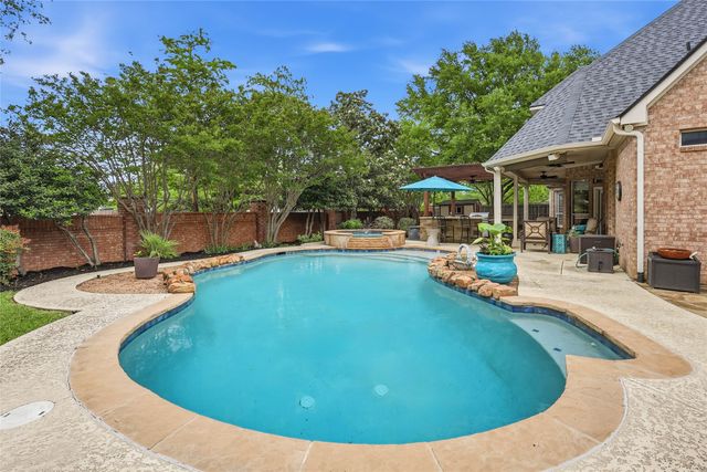 216 Mill Crossing W, Colleyville, TX 76034