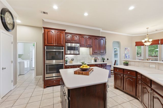 216 Mill Crossing W, Colleyville, TX 76034