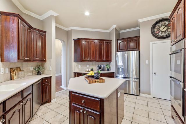 216 Mill Crossing W, Colleyville, TX 76034
