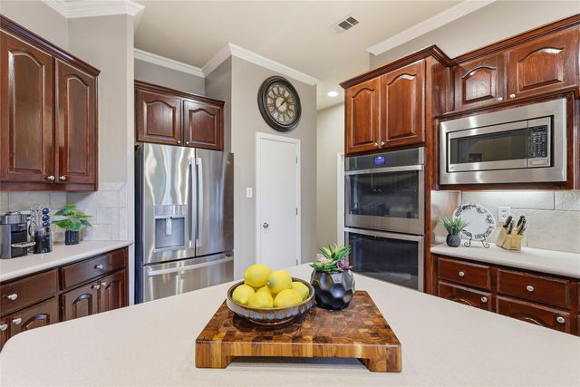 216 Mill Crossing W, Colleyville, TX 76034