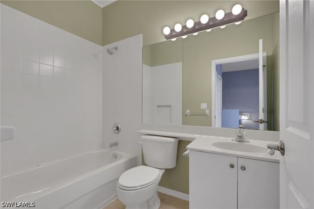 15454 Summit Place CIR 125, Naples, FL 34119