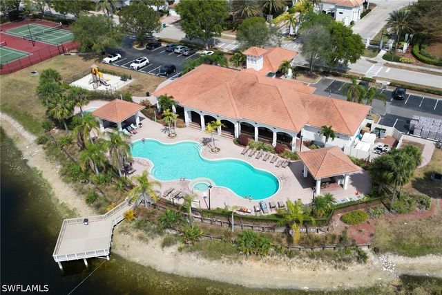 15454 Summit Place CIR 125, Naples, FL 34119