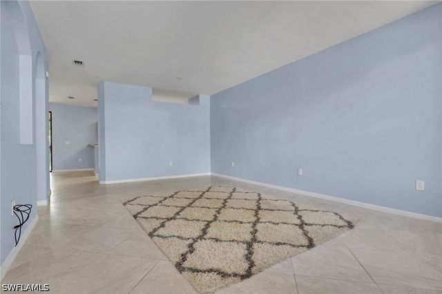 15454 Summit Place CIR 125, Naples, FL 34119